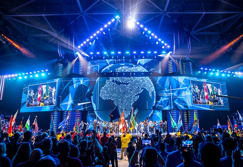 https://brightsolution.asia/wp-content/uploads/2022/07/walmart-2019_associates-celebration_2.jpg