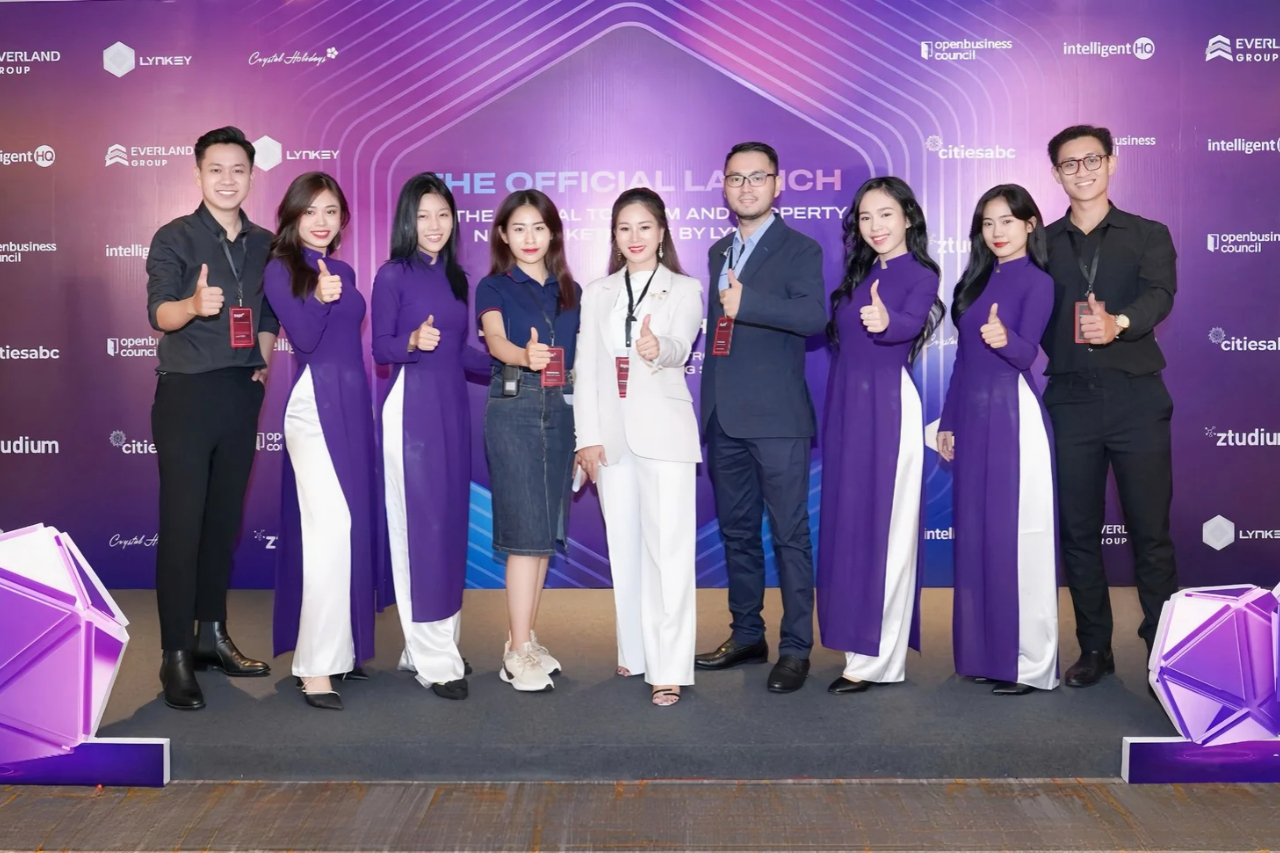 https://brightsolution.asia/wp-content/uploads/2026/09/Market-Entry-Local-Presence__b_-in-Vietnam-1.jpg