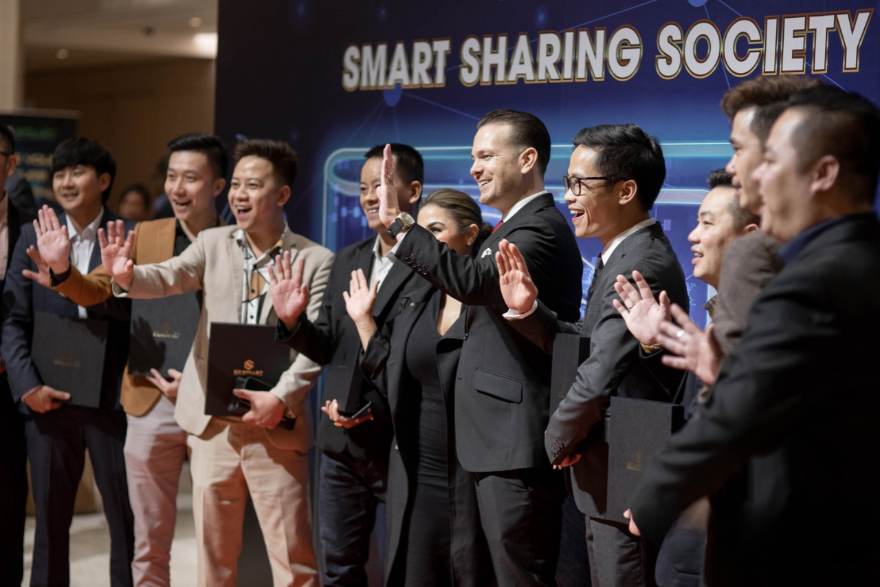 https://brightsolution.asia/wp-content/uploads/2026/10/Market-Entry-Local-Presence__b_-in-Vietnam-3.jpg